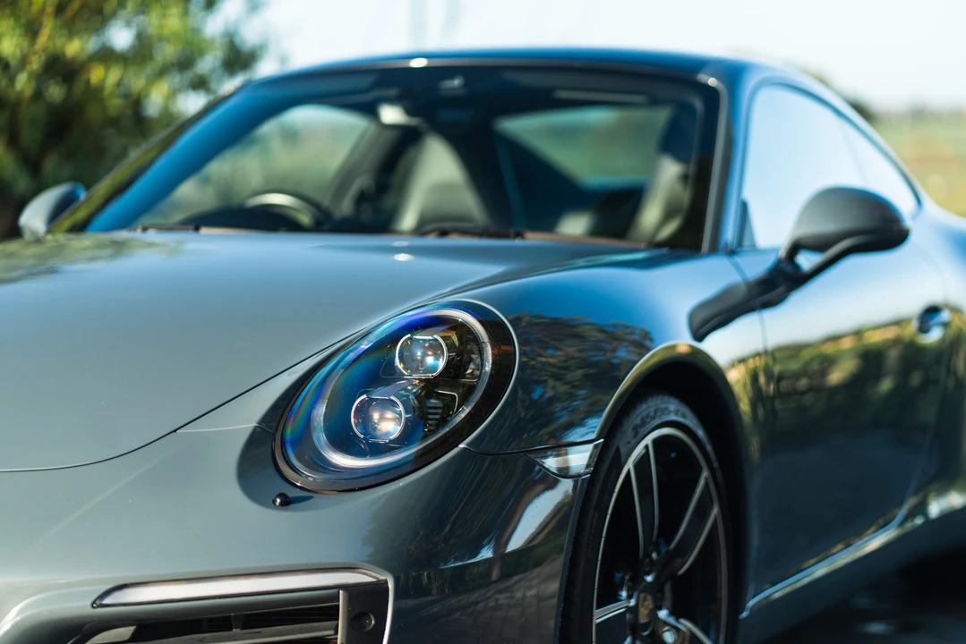 2017 Porsche 991 Carrera - Image 27 of 31