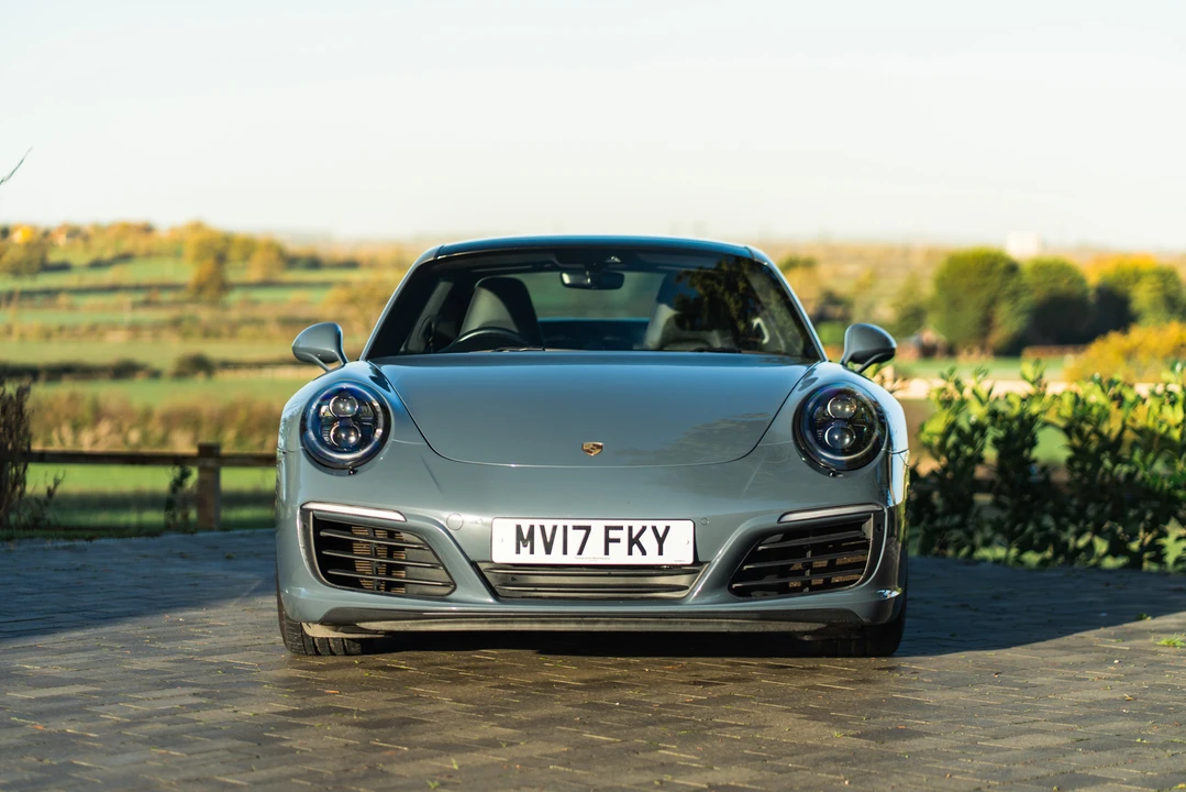 2017 Porsche 991 Carrera - Image 11 of 31