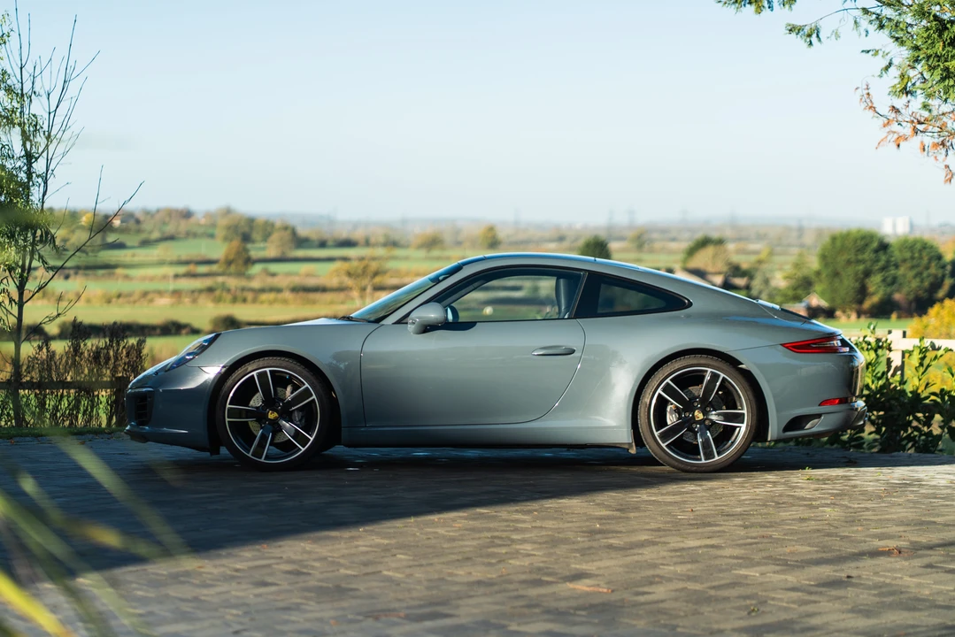 2017 Porsche 991 Carrera - Image 9 of 31