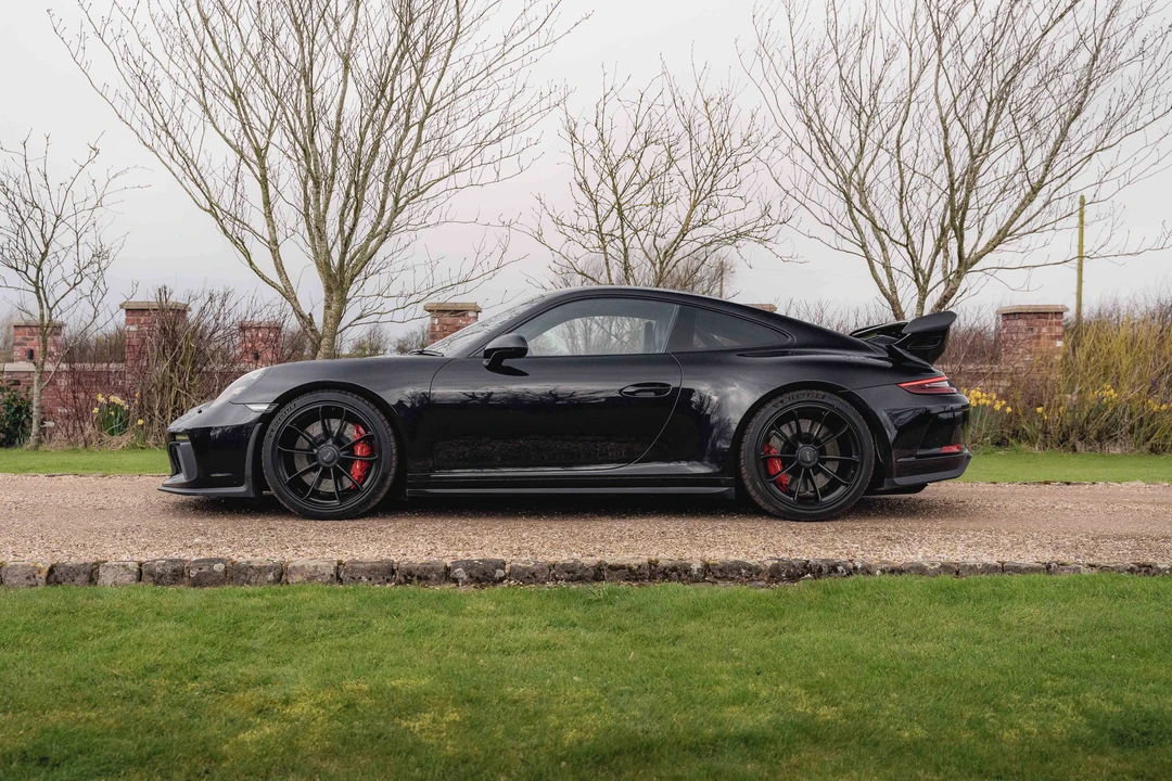 2017 Porsche 991 GT3 - Image 5 of 31