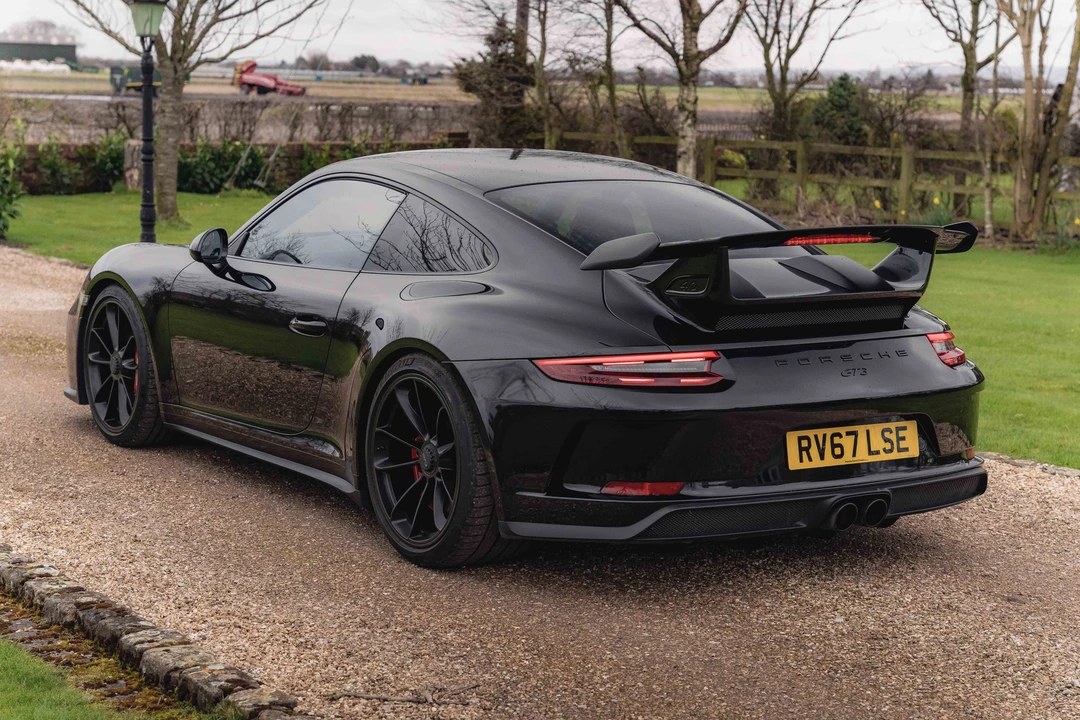 2017 Porsche 991 GT3 - Image 27 of 31