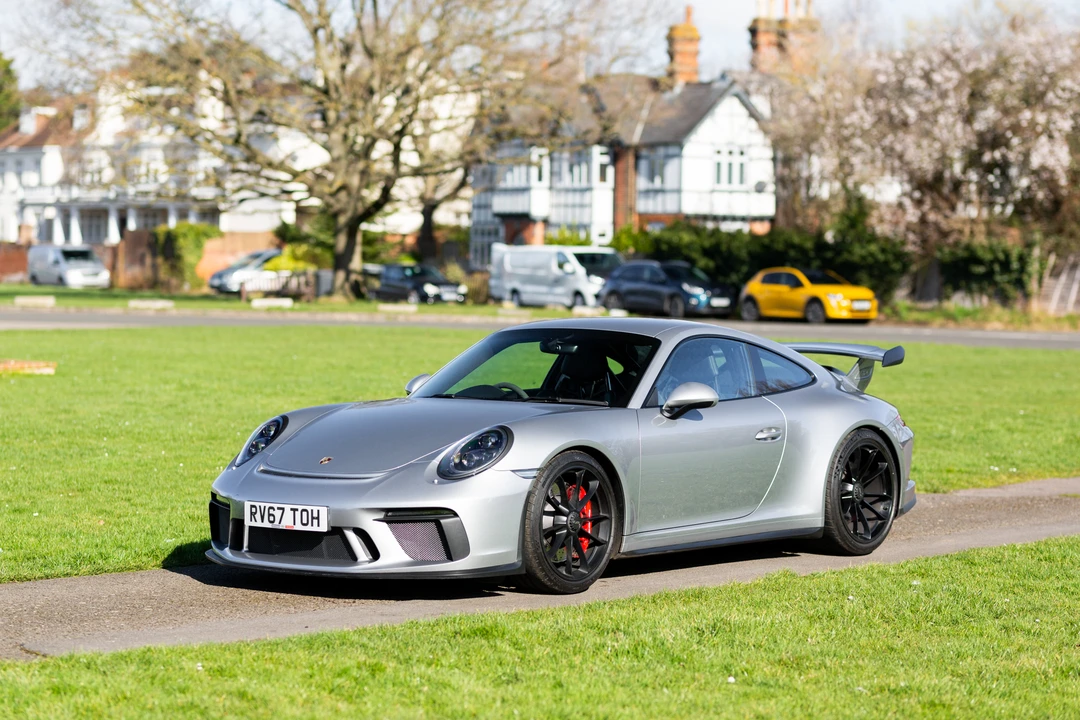2017 Porsche 991 GT3 - Image 4 of 31