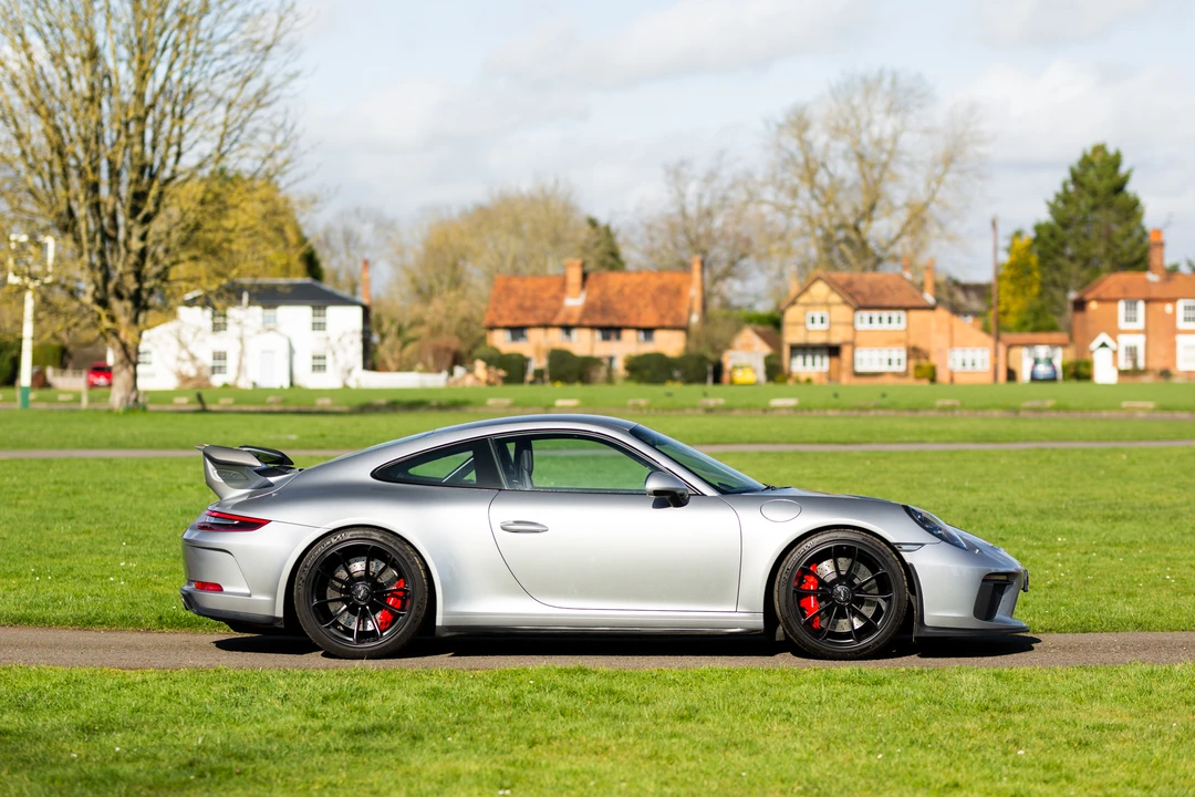 2017 Porsche 991 GT3 - Image 17 of 31