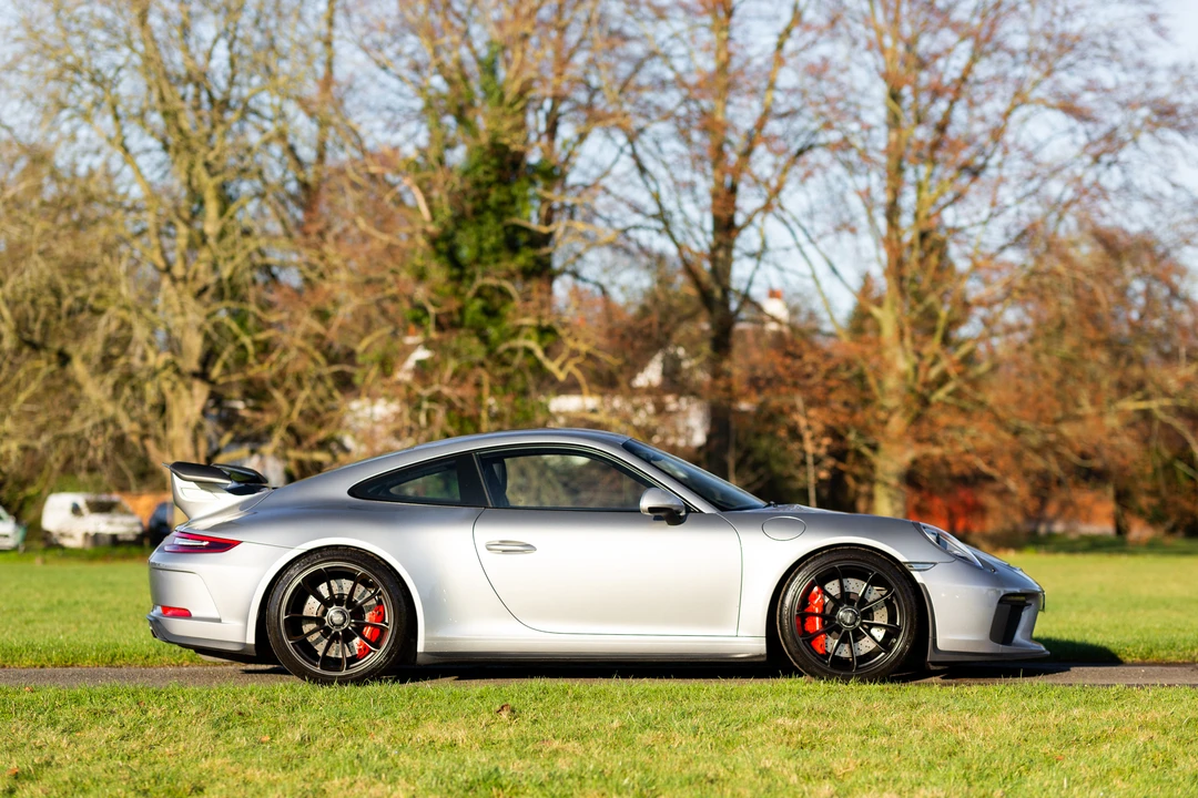 2017 Porsche 991 GT3 - Image 5 of 31