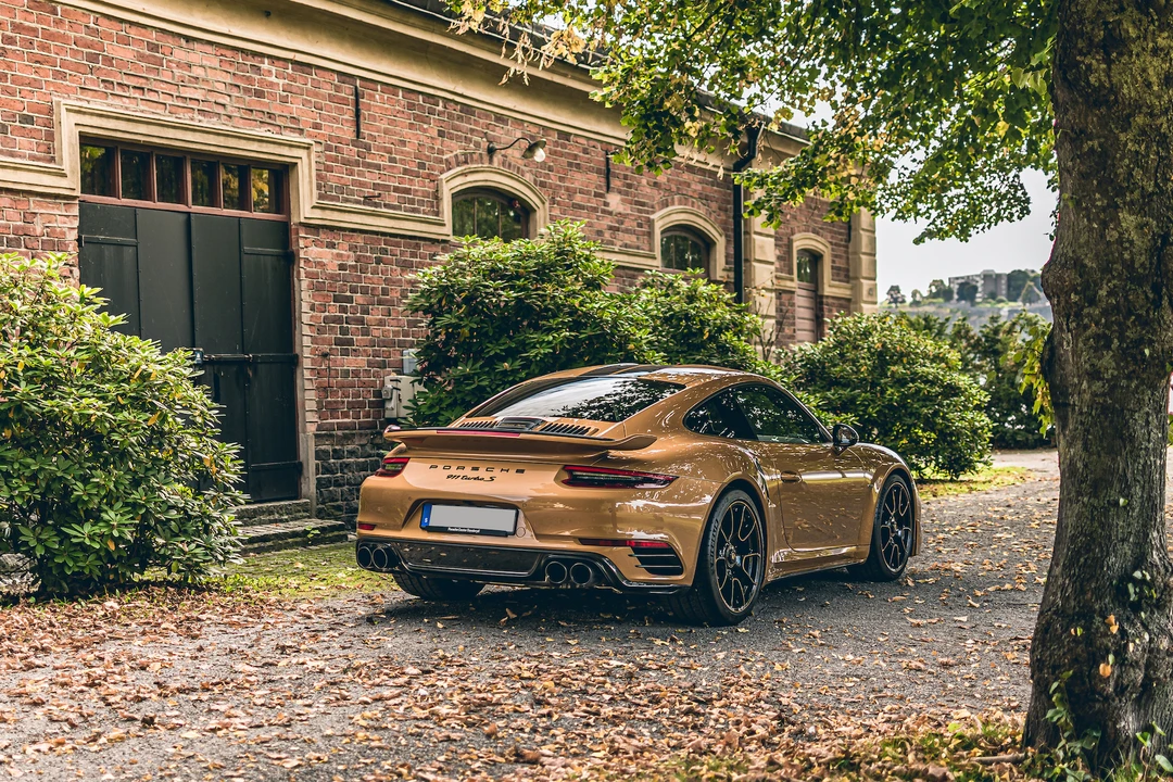 2017 Porsche 991 Turbo S - Image 8 of 31