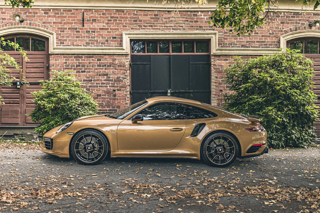 2017 Porsche 991 Turbo S - Image 5 of 31