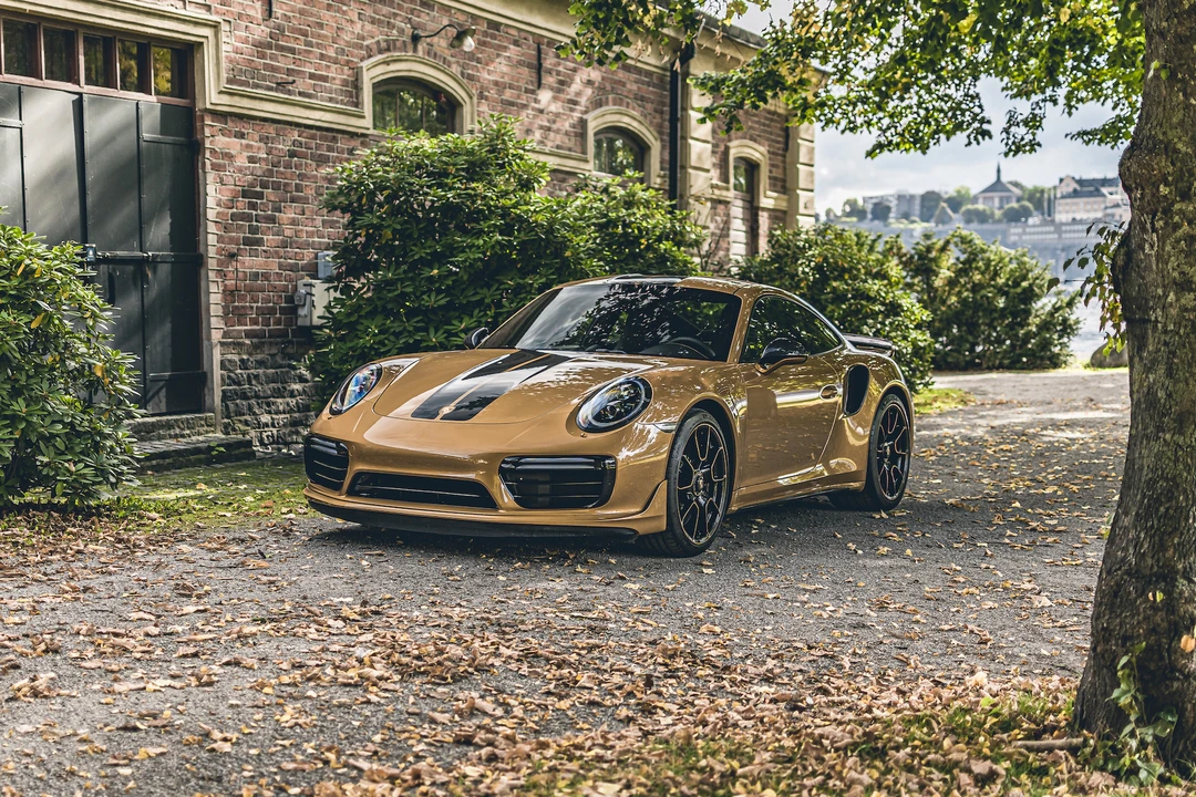 2017 Porsche 991 Turbo S - Image 11 of 31