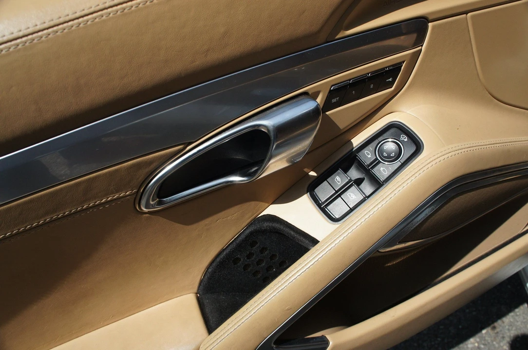 2017 Porsche 991 Carrera S - Image 13 of 31