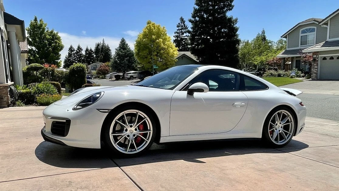 2017 Porsche 911 - Image 4 of 7