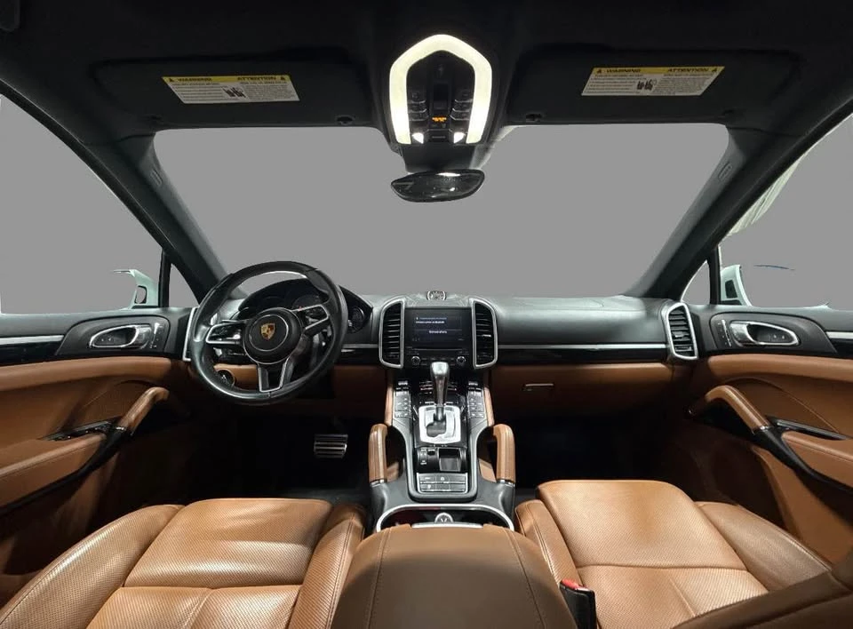 2017 Porsche 958 Cayenne - Image 2 of 6