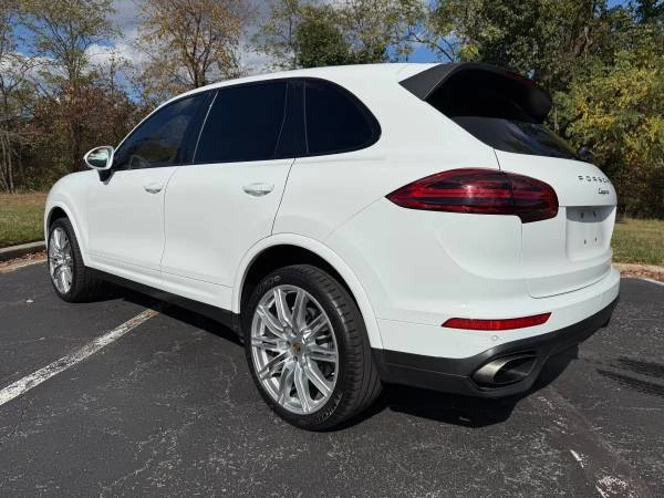 2017 Porsche 958 Cayenne - Image 20 of 21
