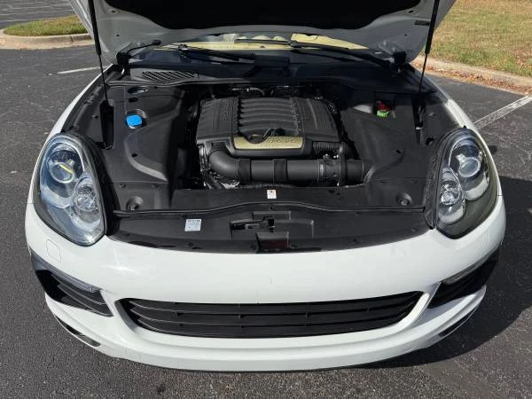 2017 Porsche 958 Cayenne - Image 2 of 21
