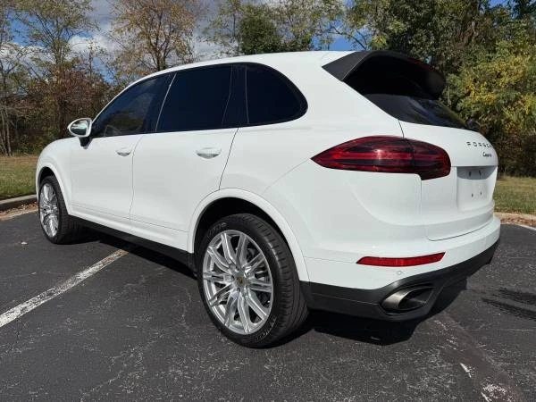 2017 Porsche 958 Cayenne - Image 20 of 21