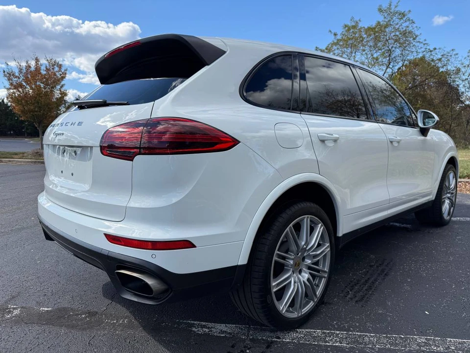 2017 Porsche 958 Cayenne - Image 18 of 22