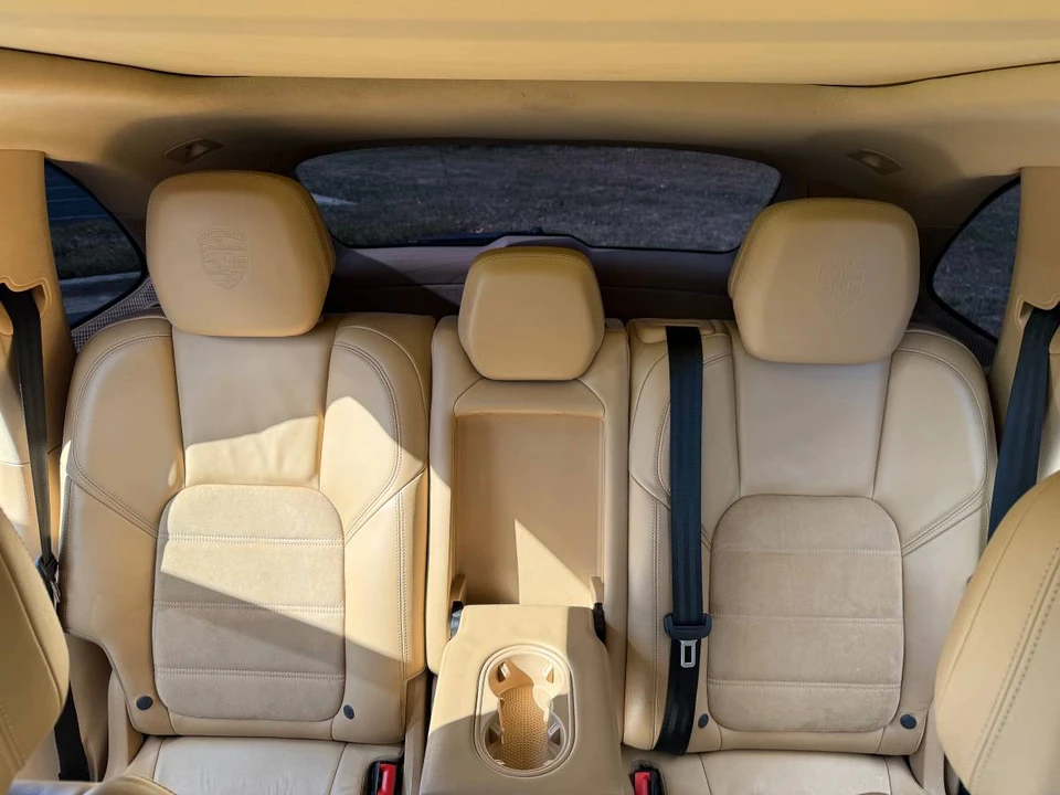 2017 Porsche 958 Cayenne - Image 14 of 22