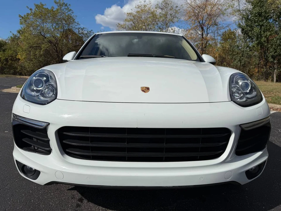 2017 Porsche 958 Cayenne - Image 3 of 22
