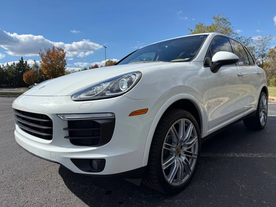 2017 Porsche 958 Cayenne - Image 5 of 22
