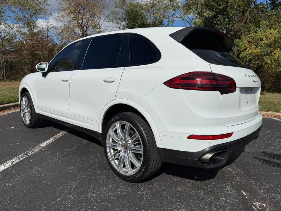 2017 Porsche 958 Cayenne - Image 17 of 22