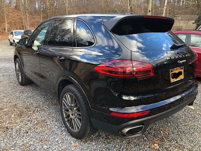 2017 Porsche 958 Cayenne - Image 6 of 10