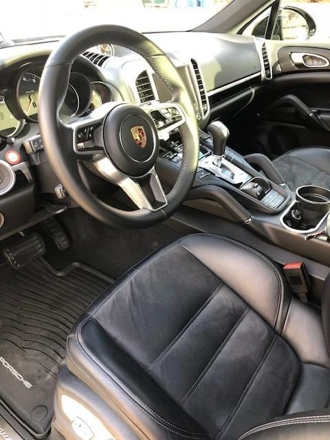2017 Porsche 958 Cayenne - Image 5 of 10