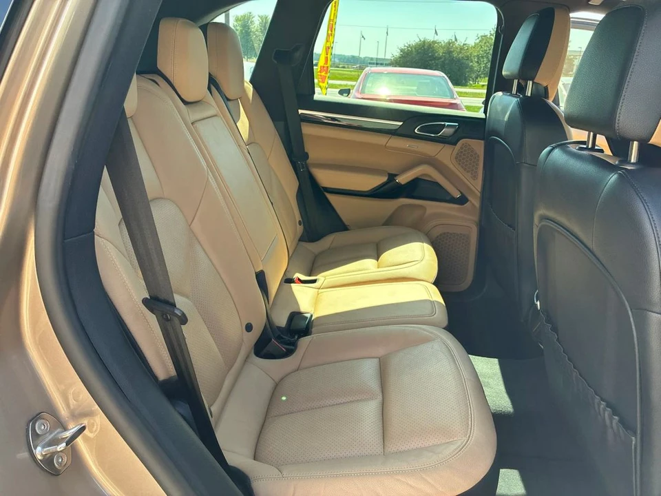 2017 Porsche 958 Cayenne - Image 19 of 31