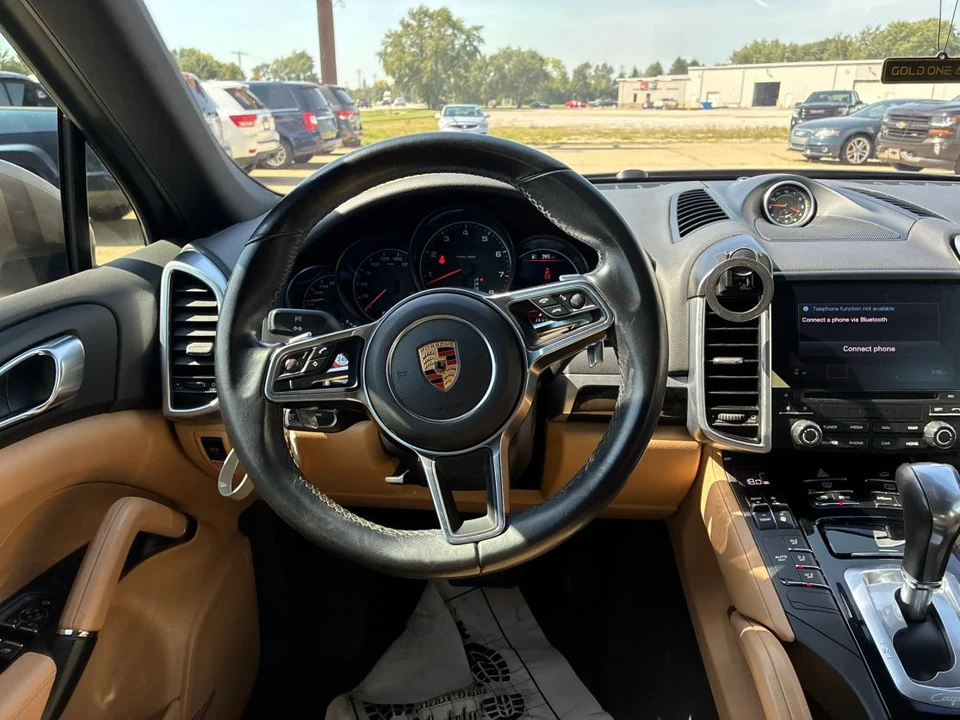 2017 Porsche 958 Cayenne - Image 11 of 31