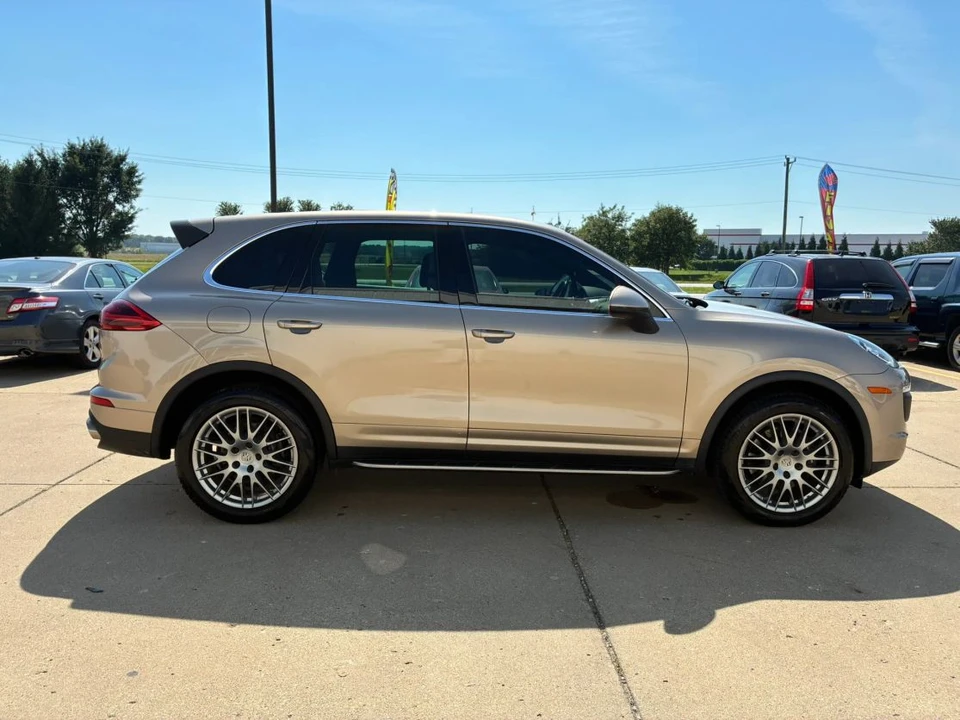 2017 Porsche 958 Cayenne - Image 4 of 31