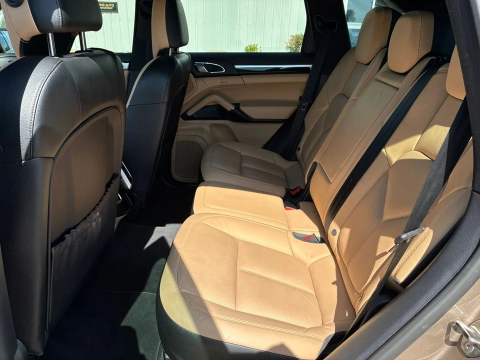 2017 Porsche 958 Cayenne - Image 21 of 31