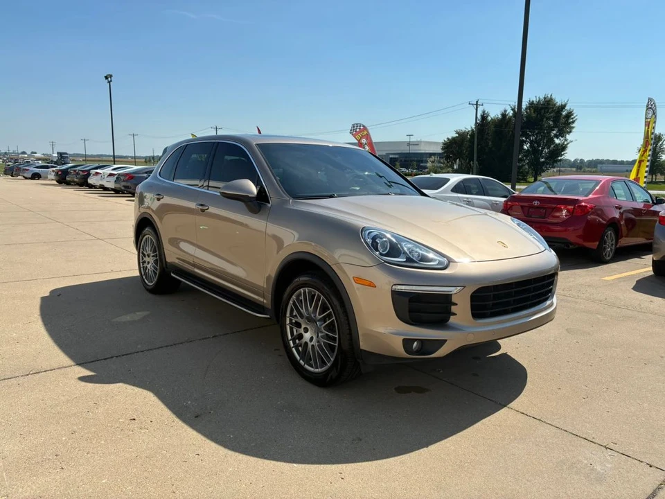2017 Porsche 958 Cayenne - Image 3 of 31