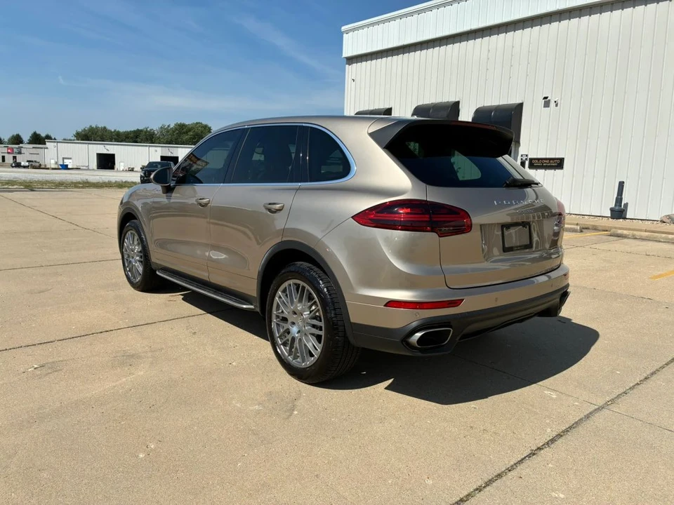2017 Porsche 958 Cayenne - Image 7 of 31