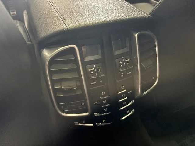 2017 Porsche 958 Cayenne S - Image 11 of 12