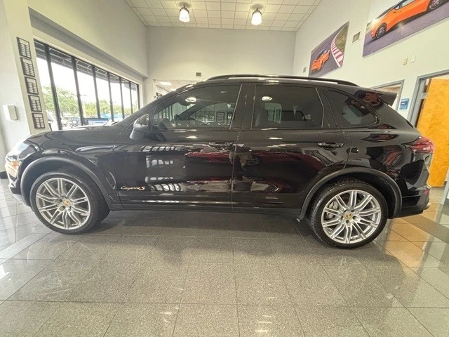 2017 Porsche 958 Cayenne S - Image 2 of 12