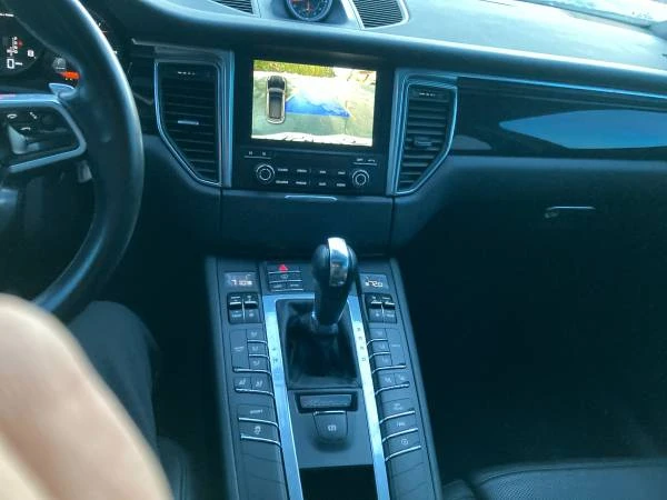 2017 Porsche Macan - Image 13 of 17