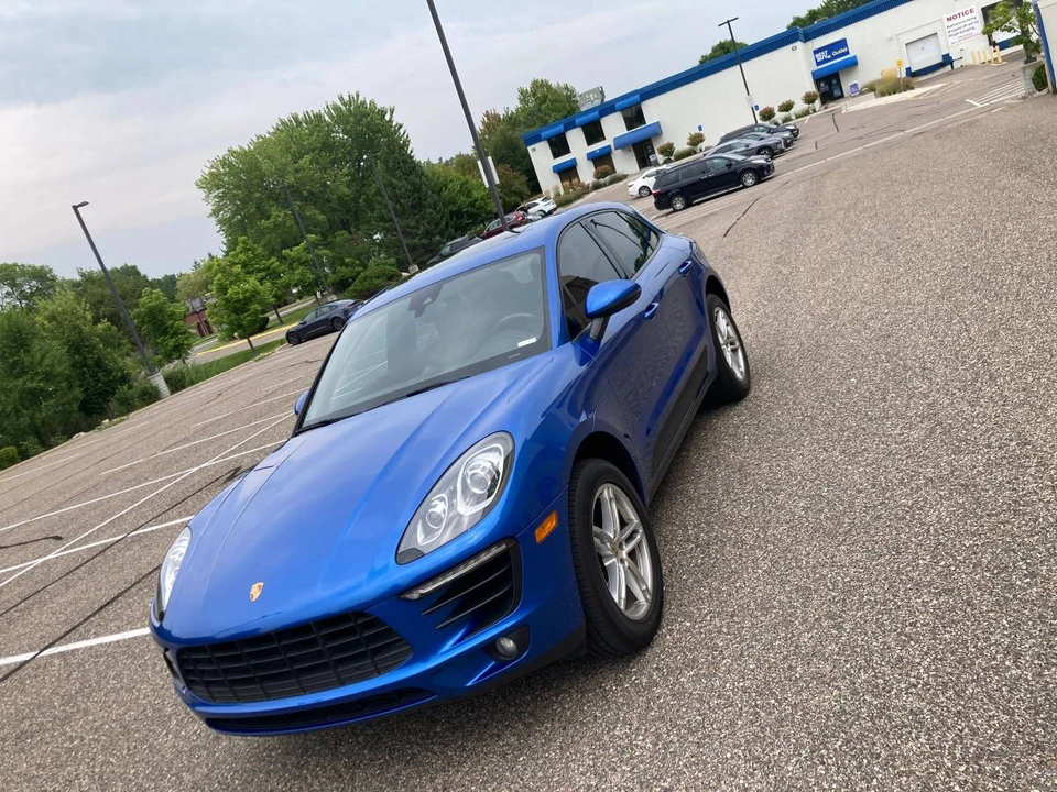 2017 Porsche Macan - Image 9 of 19