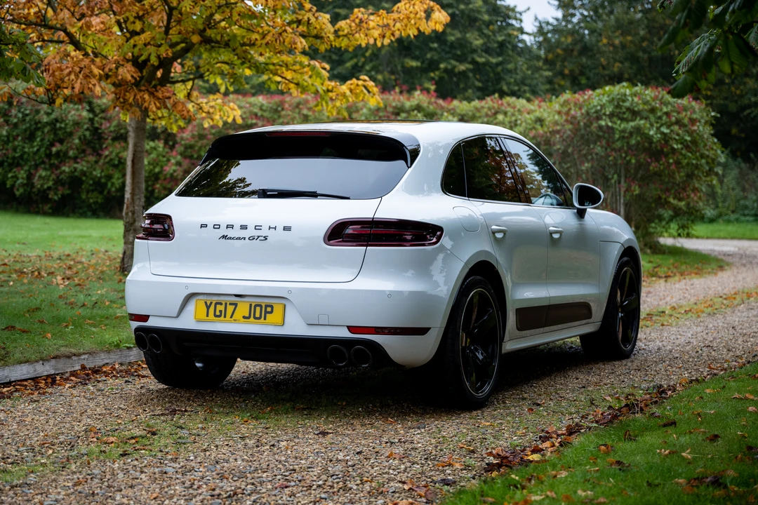 2017 Porsche Macan GTS - Image 16 of 31
