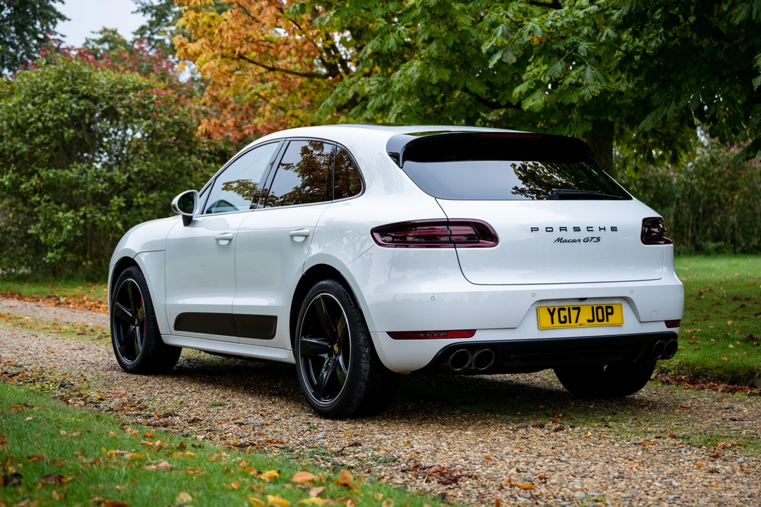 2017 Porsche Macan GTS - Image 6 of 31