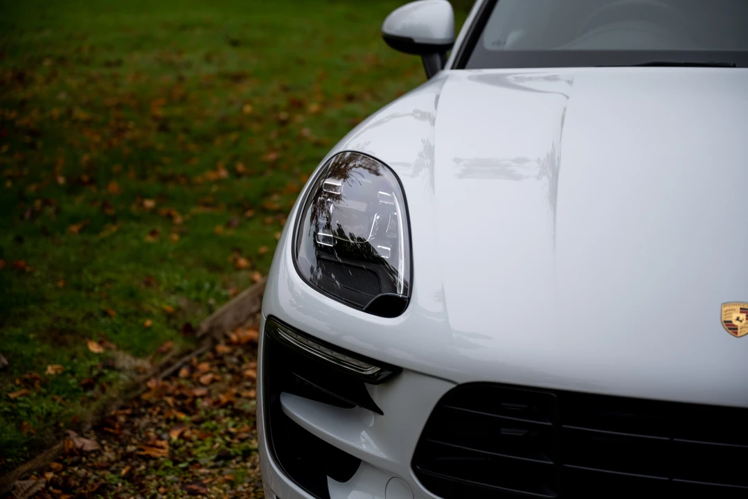 2017 Porsche Macan GTS - Image 22 of 31