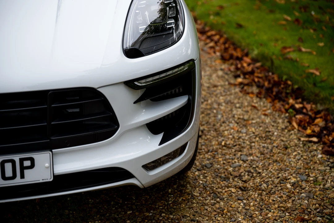 2017 Porsche Macan GTS - Image 24 of 31