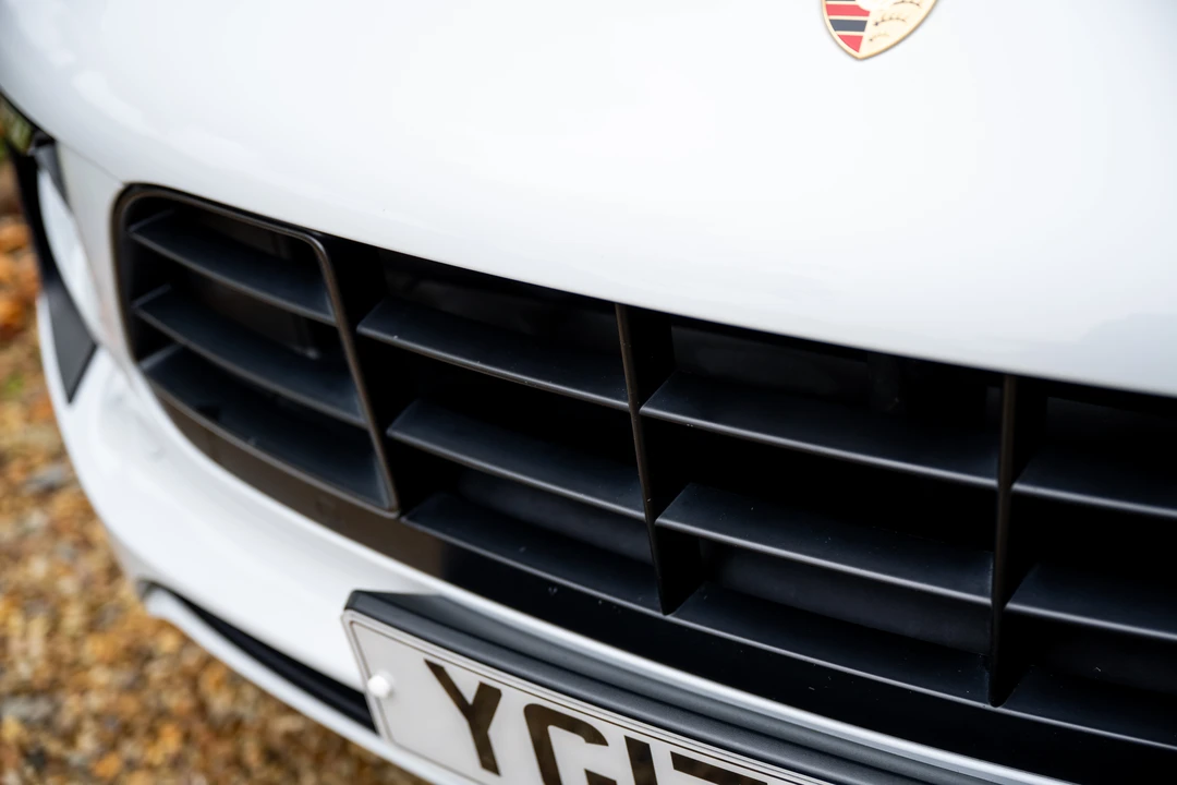 2017 Porsche Macan GTS - Image 29 of 31