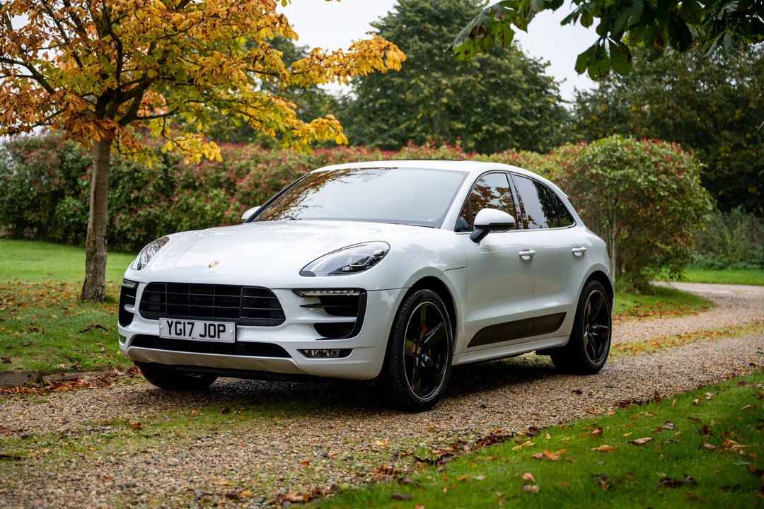 2017 Porsche Macan GTS - Image 12 of 31