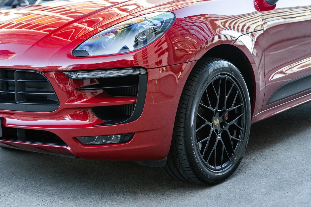 2021 Porsche Macan GTS - Image 19 of 31