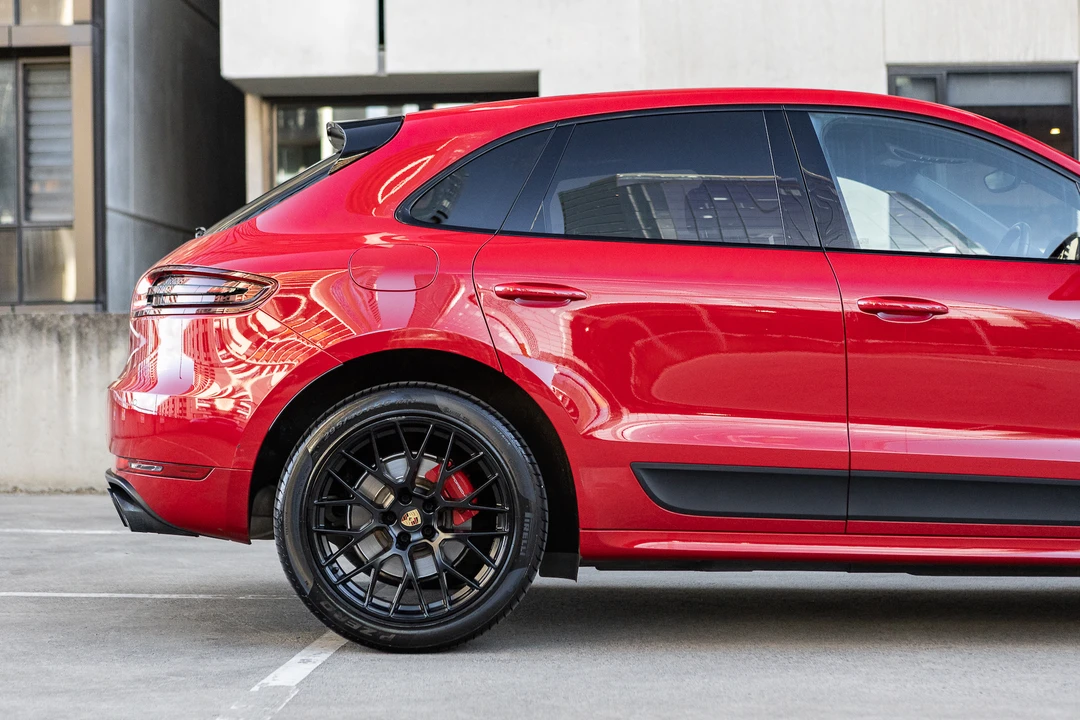 2021 Porsche Macan GTS - Image 12 of 31