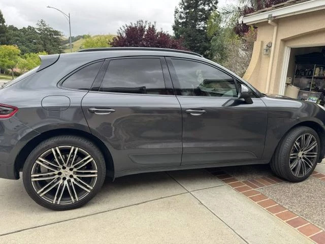 2017 Porsche Macan - Image 5 of 10