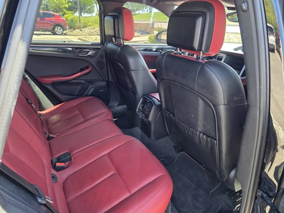 2017 Porsche Macan S - Image 7 of 9
