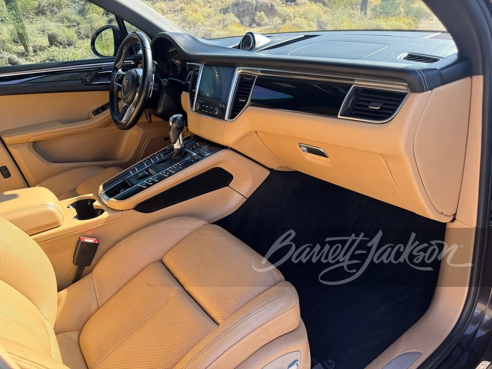 2017 Porsche Macan S - Image 12 of 17