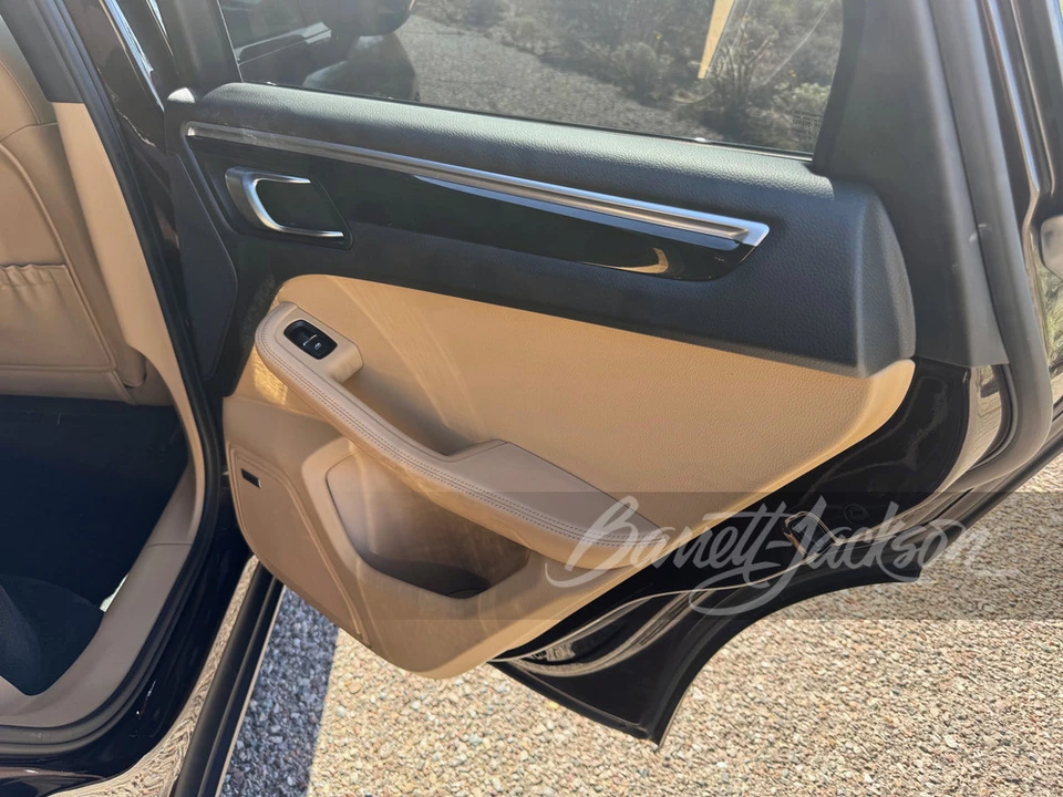 2017 Porsche Macan S - Image 13 of 17