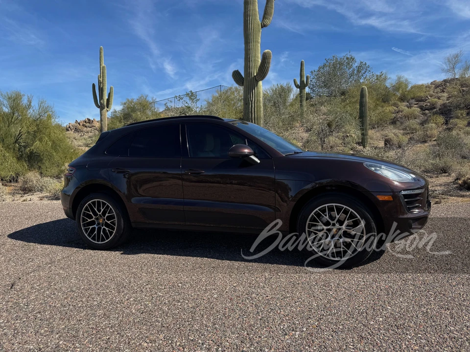 2017 Porsche Macan S - Image 15 of 17