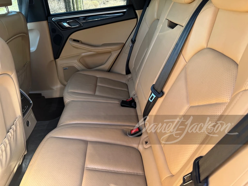 2017 Porsche Macan S - Image 16 of 17
