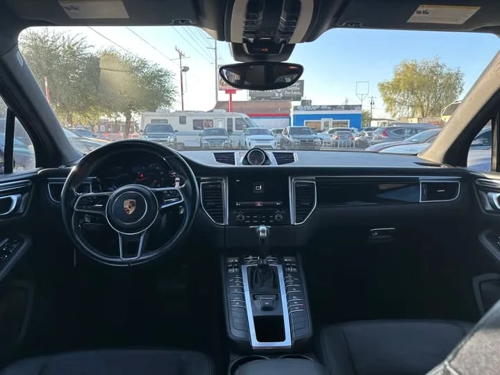 2017 Porsche Macan - Image 7 of 7