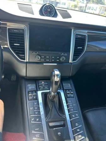2017 Porsche Macan Turbo - Image 12 of 14